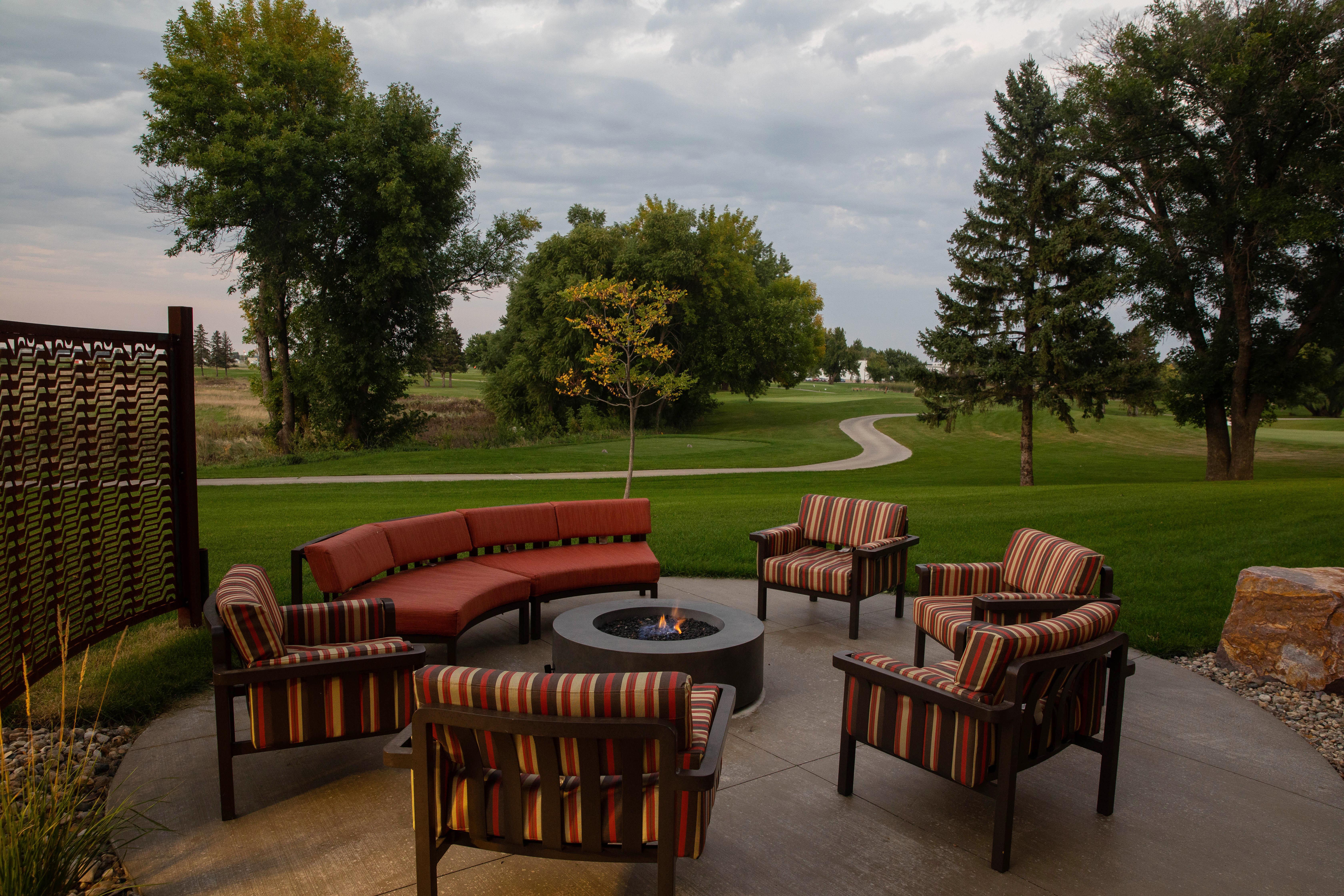 Holiday Inn & Suites Sioux Falls - Airport By Ihg Exterior photo